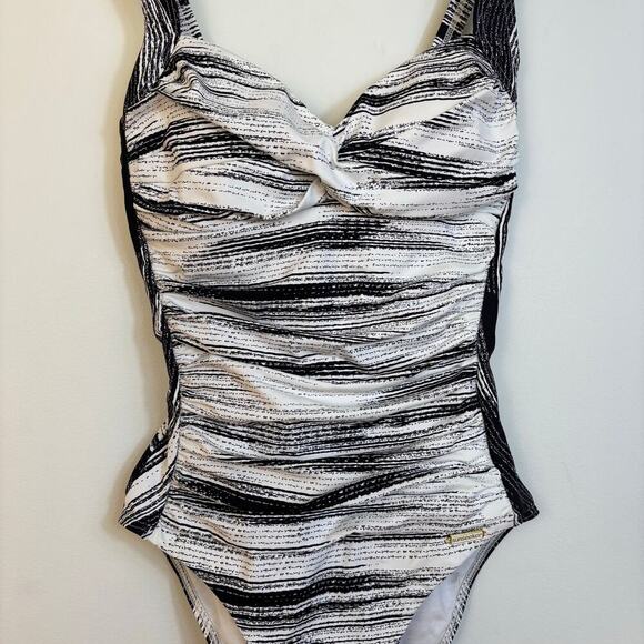 Sunseeker Lets Get Physical One piece Swimsuit Tummy Size 4 control Black White - Picture 5 of 11